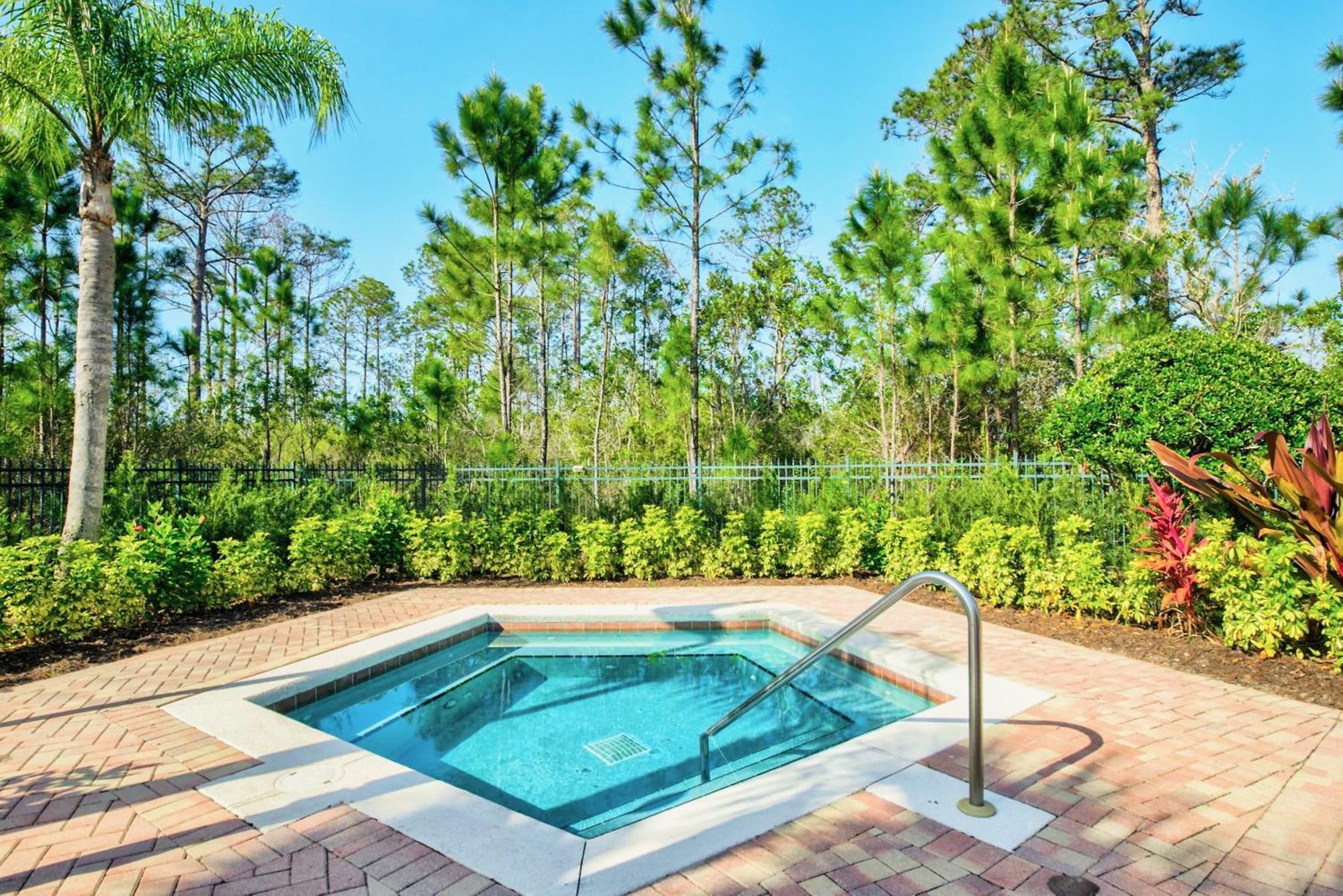 Stunning 2Br Condo With Hot Tub And Pool, Near Disney! Орландо Экстерьер фото