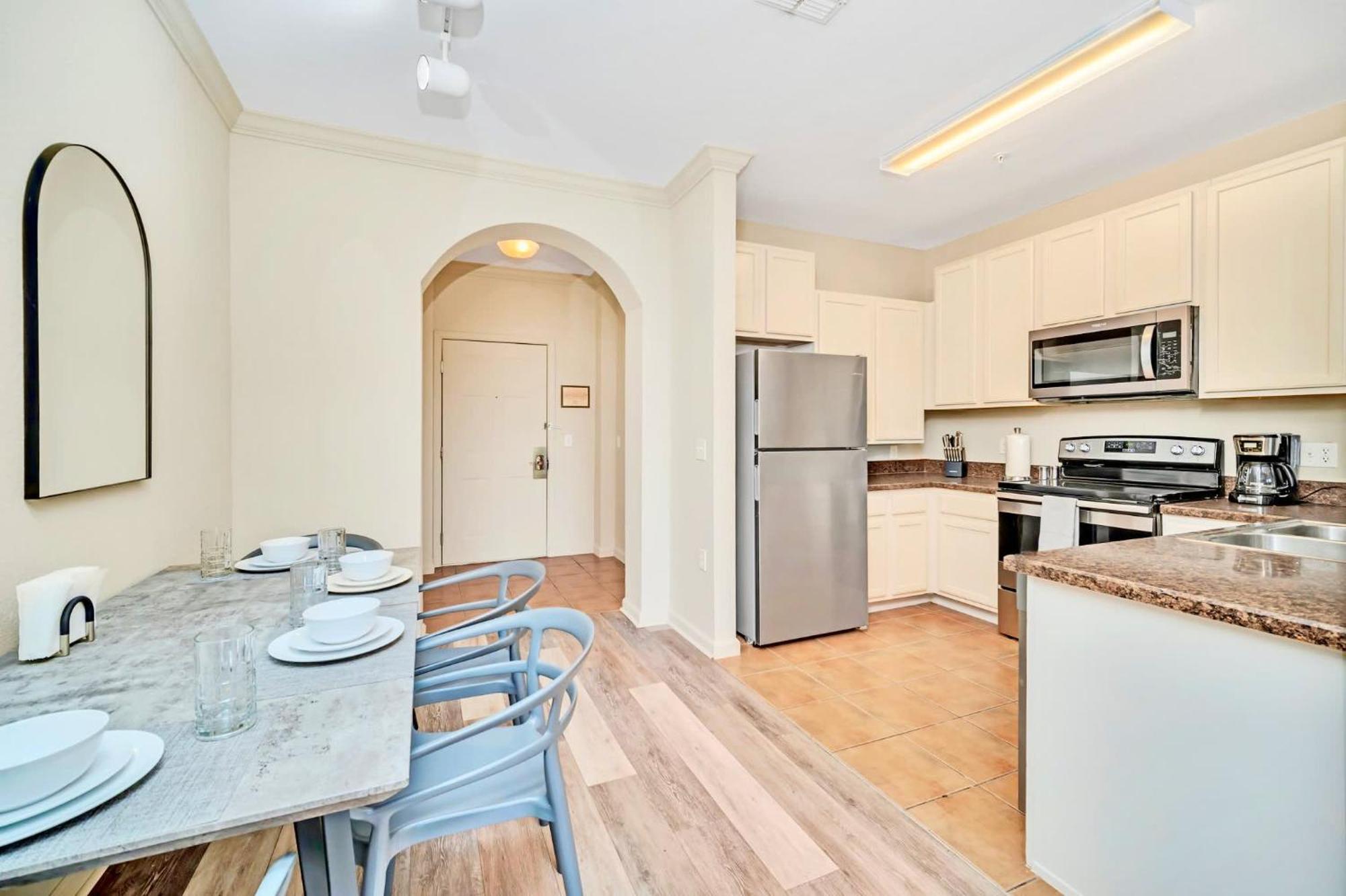Stunning 2Br Condo With Hot Tub And Pool, Near Disney! Орландо Экстерьер фото